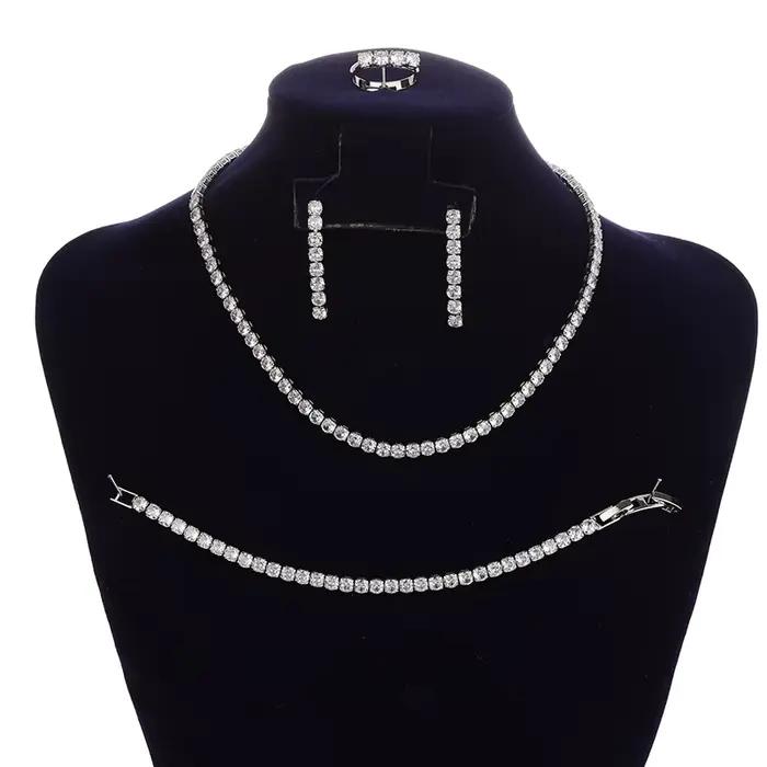 Ensemble de bijoux HADIYANA brillant Transparent luxe élégant collier Bracelet bague boucle d'oreille