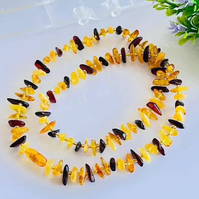 Collier ras du cou en ambre naturel brut de la Baltique pour femmes avec motifs géométriques et bienfaits thérapeutiques occasions spéciales et quotidienne