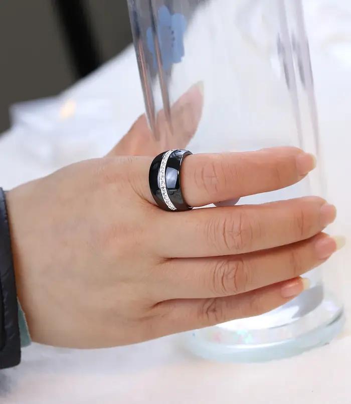 Bague romantique en céramique noire et blanche avec cristal scintillant pour femmes, alliance de mariage, tracker de sommeil, occasions spéciales