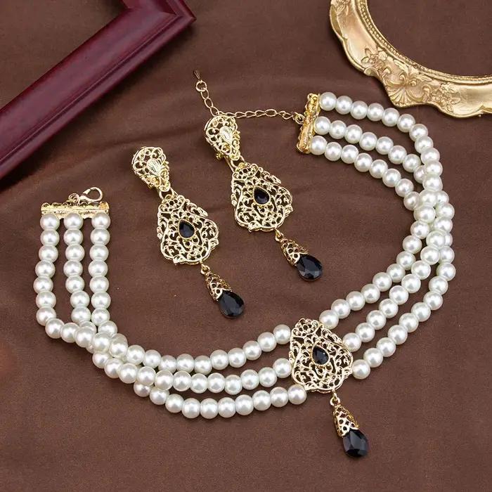 Ensemble de Bijoux Sunspicems Boucles d'Oreilles Pendantes et Collier Ras du Cou en Perles pour Femmes Occasions Spéciales