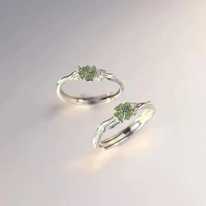 ▫ Bague de couple trèfle à quatre feuilles pour femmes et filles