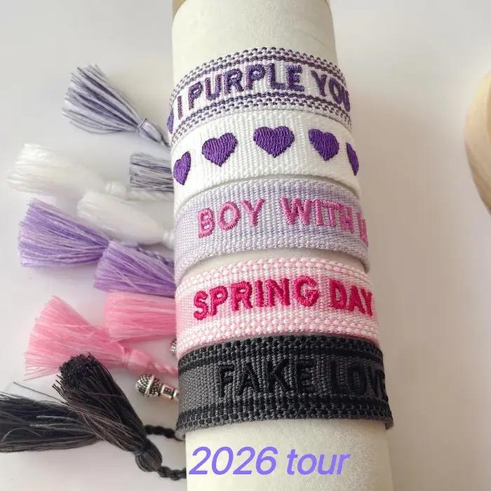 Bracelet tissé réglable avec coeurs et lettrage | Journée du printemps | Garçon avec Luv | FAKE LOVE Cadeau pour les