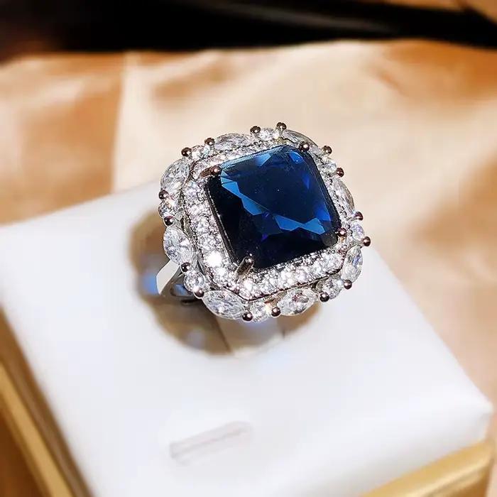 Bague d'ouverture en diamant carré princesse pour femme