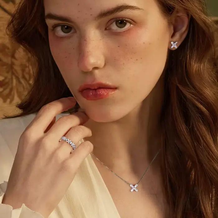 Collier Fleur en Argent S925 avec Moissanite Taille Marquise