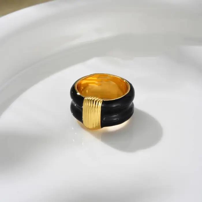 Bague large rétro en or noir et blanc pour femmes
