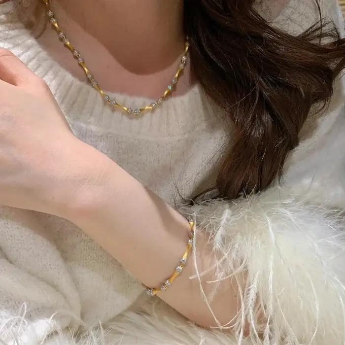 Bracelets de luxe légers en bambou brossé pour femmes