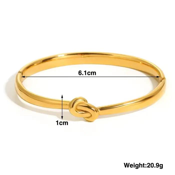 Bracelet en acier inoxydable à motif nœud