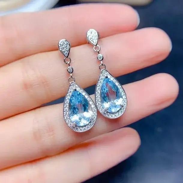 Boucles d'oreilles créoles en topaze naturelle bleue pour femme, bijoux bohèmes élégants pour occasions spéciales et cadeaux de fête