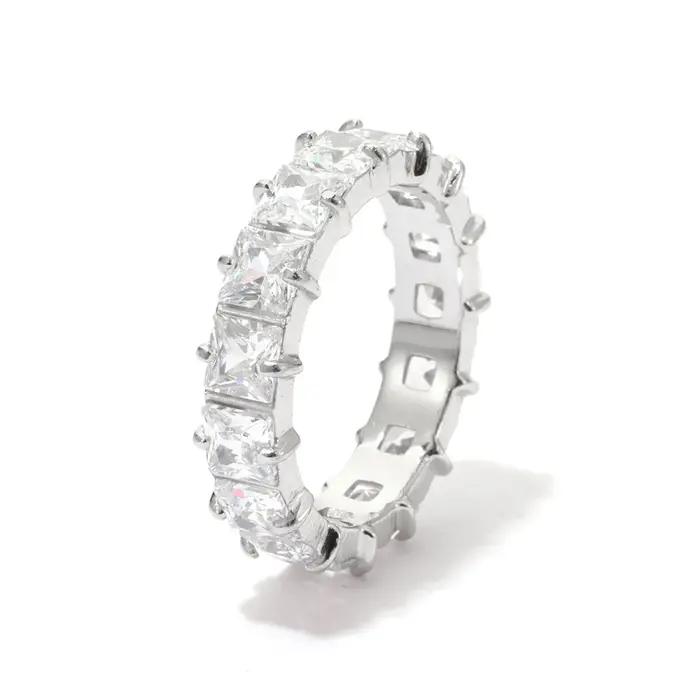 Bague en acier inoxydable pour femme