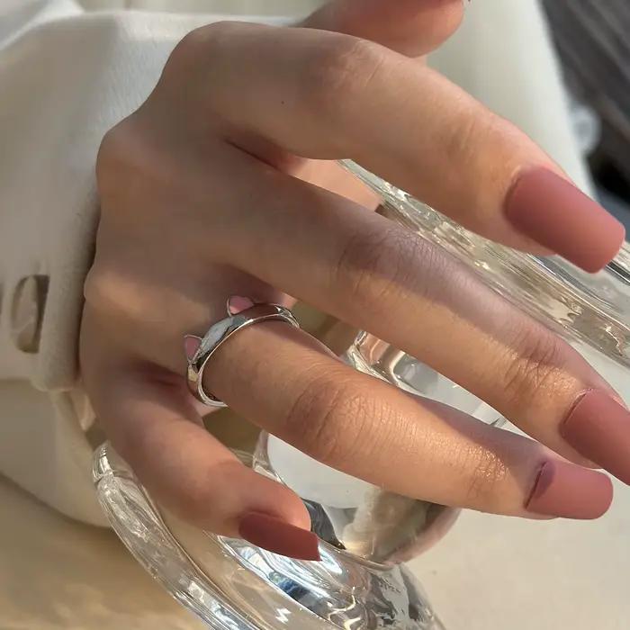 Bague rose mignonne en forme d'oreille de chat pour femmes