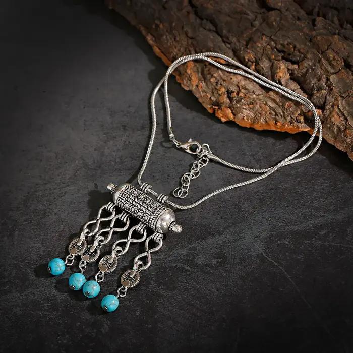 Collier vintage couleur argent avec breloque pour femme