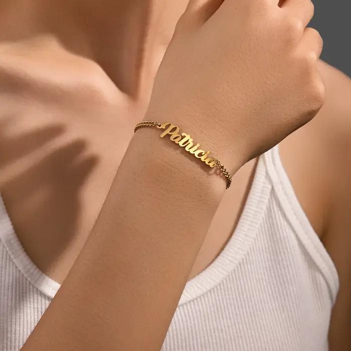 Bracelet perlé personnalisé avec noms arabes pour femmes et enfants, bracelet en acier inoxydable, bijoux personnalisés, cadeau de Noël