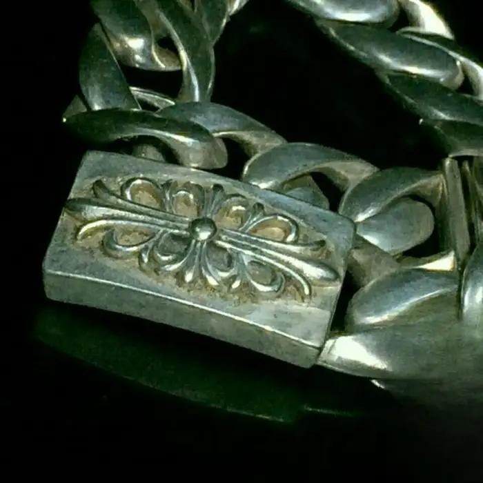 Bracelet en argent tibétain antique de collection design ethnique fait main bijou punk élégant et audacieux cadeau porte-bonheur occasions spéciales