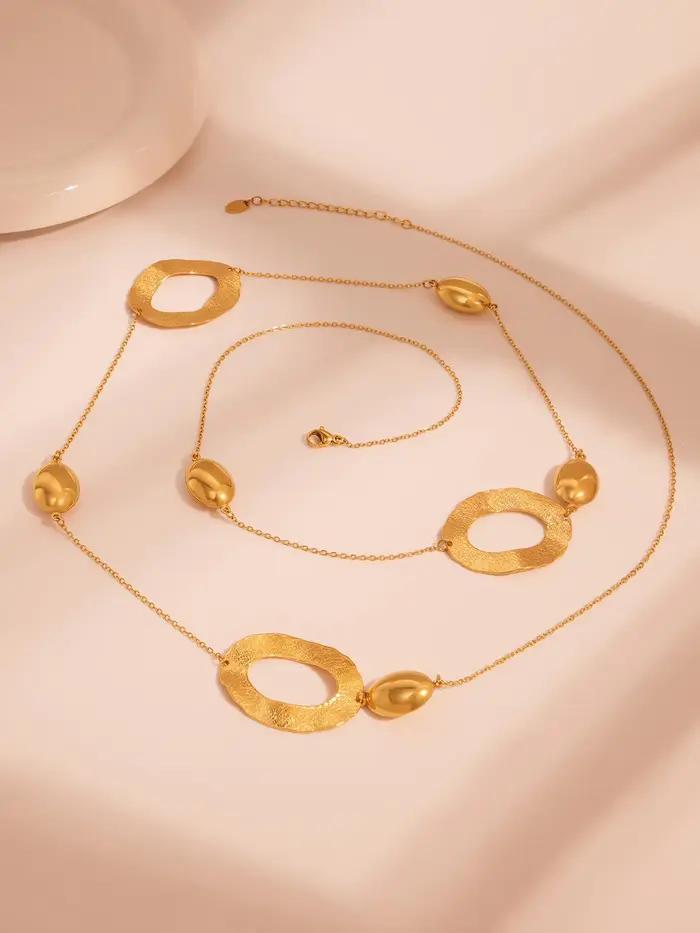 Colliers superposés avec pendentif ovale en chaîne dorée de 103cm