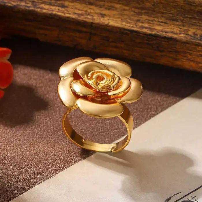 Bague Fleur Rose Dorée Bijou Elégant Motif Floral Pour Femme Occasions Spéciales Mariage Fiançailles Fête Noël