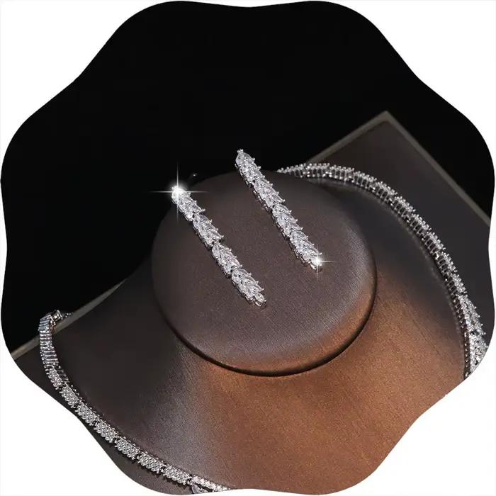 Ensemble de bijoux de luxe inspiré des créateurs