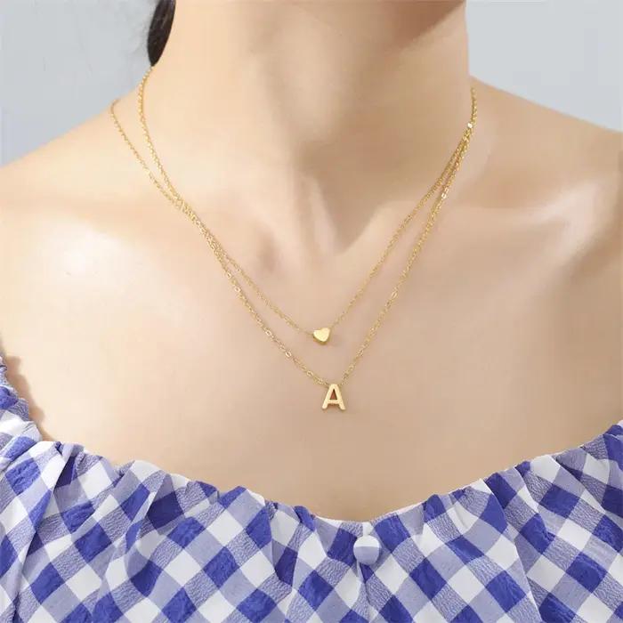 Collier avec initiale en forme de petit cœur pour femmes bijoux personnalisés acier inoxydable blanc noir occasion spéciale cadeau amitié mariage anniversaire