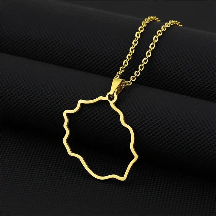 Collier pendentif carte de l'île de la réunion de France