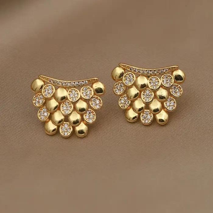 Boucles d'oreilles en perles de cristal pour femmes, Design classique, luxe, marque de mode, bijoux délicats en zircone, goutte d'eau