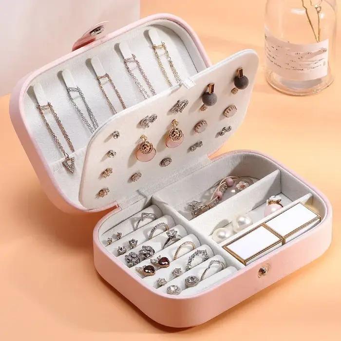 Boîte à bijoux portable en cuir pour bijouterie voyage organisation bijoux présentoir de bijoux pour femmes occasions spéciales