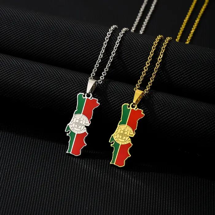 Collier en acier inoxydable et émail avec drapeau de la carte du Portugal
