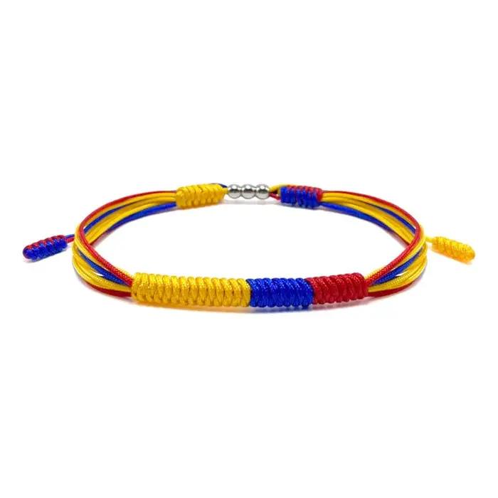 Bracelet en perles d'argent fait main avec boucle réglable design drapeau de la fête de l'indépendance tissage fil bleu blanc rouge unisexe occassions spéciales patriotisme