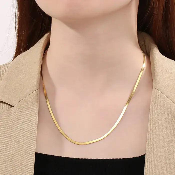 Collier personnalisé homme femme couple luxe résistant à la décoloration en acier titane inoxydable bijoux vente en gros