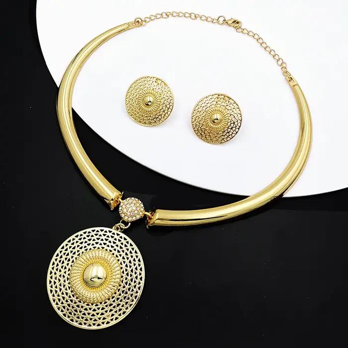 Ensemble collier et boucles d'oreilles plaqué or 18 carats pour femmes