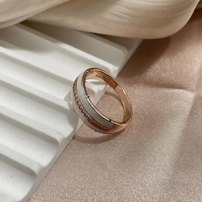 Bague en or rose 585 sertie de zircon naturel pour femmes, alliance de mariage élégante et durable pour occasions spéciales
