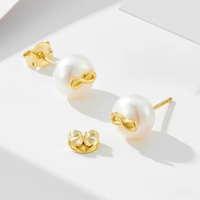 Infinite Love Boucles d'oreilles à tige en perles d'eau douce en argent sterling 925 plaqué or 14 carats avec 8 caractères pour femme