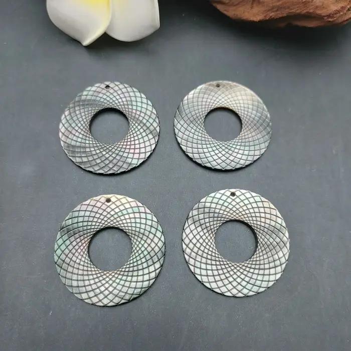 4 pièces 35mm naturel nacre Tahiti sculpté à la main pendentif île tropicale bijoux pour boucles d'o
