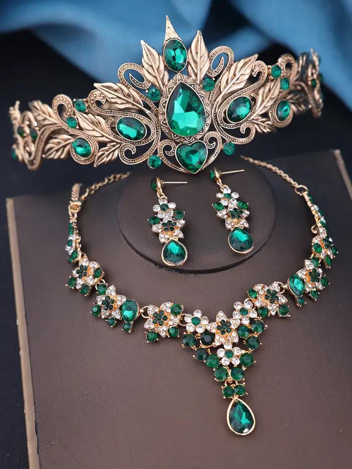 Ensemble collier et boucles d'oreilles couronne en cristal pour patients