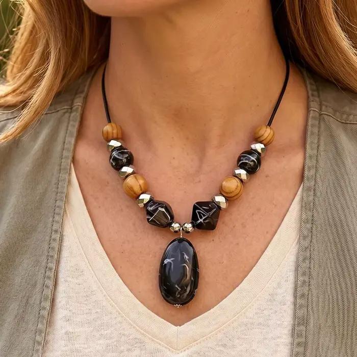 Collier Pendentif Vintage Bohème en Résine et Bois pour Femme, Ras-de-cou Géométrique en Acrylique P