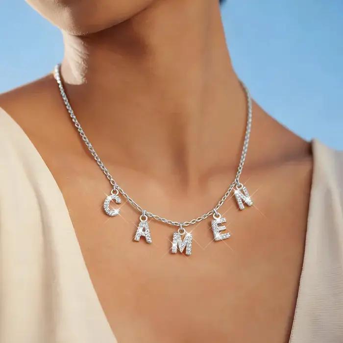Collier avec nom personnalisé avec initiale pour femmes et mamans