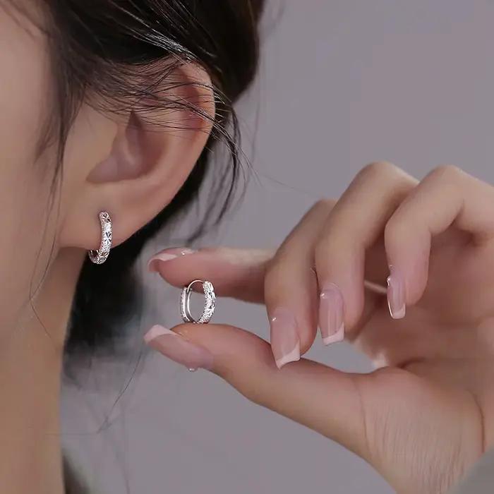 Boucles d'oreilles étoiles de Rotterdam en argent regardé 925 pour femmes, bijoux minimalistes et élégants pour occasions spéciales et quotidiennes