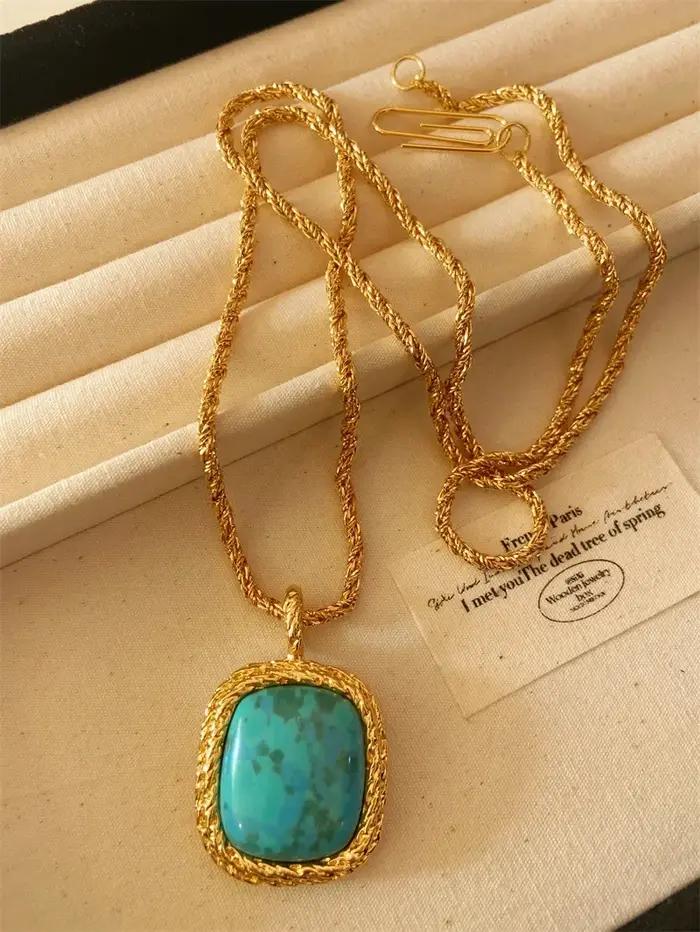 Grand pendentif carré turquoise de luxe pour femmes colliers vintage polyvalents occasions spéciales