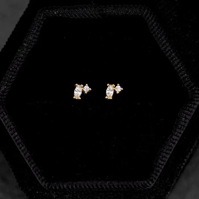 Mini Boucles d'oreilles scintillantes en argent sterling S925 pour femme, design simple et luxueux,