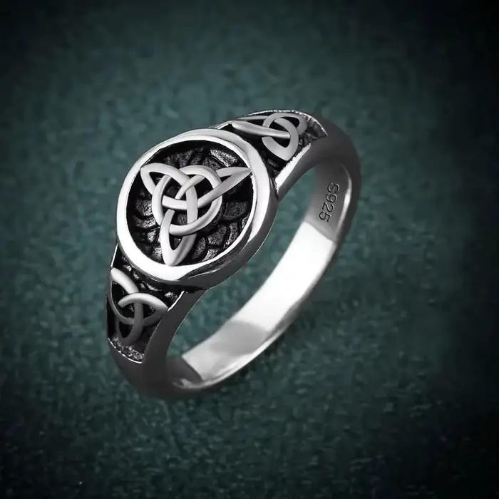Nouvelle bague triple en argent thaïlandais rétro 2026, motif nœud celtique, amulette celtique sorcière européenne et américaine, bague diamant