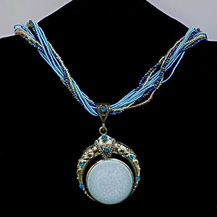 Collier de perles multicouches de style bohème rétro populaire