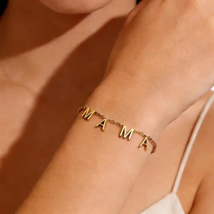 Bracelet Mama Letters en acier inoxydable étanche pour femmes style mode avec lettres personnalisables occasions spéciales