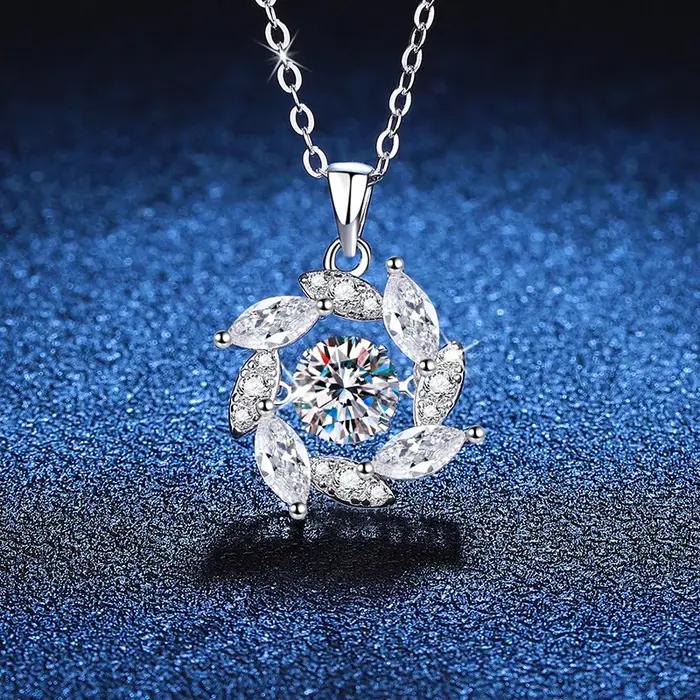 Collier LioraGem en moissanite étincelante de 1 carat