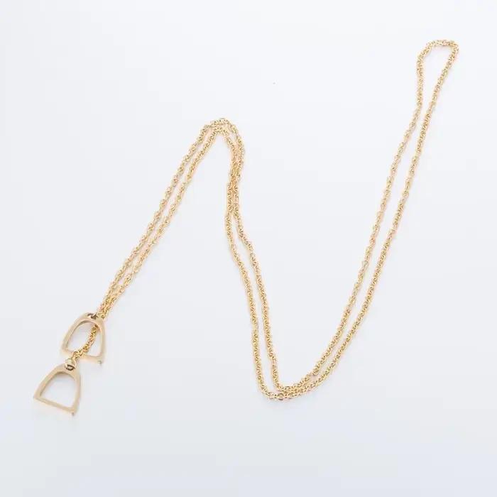 Collier de cheval en acier inoxydable pour femmes et filles avec double étrier de cheval design moderne et élégant pour cadeaux de Noël Saint Valentin Thanksgiving anniversaire et autres occasions spéciales