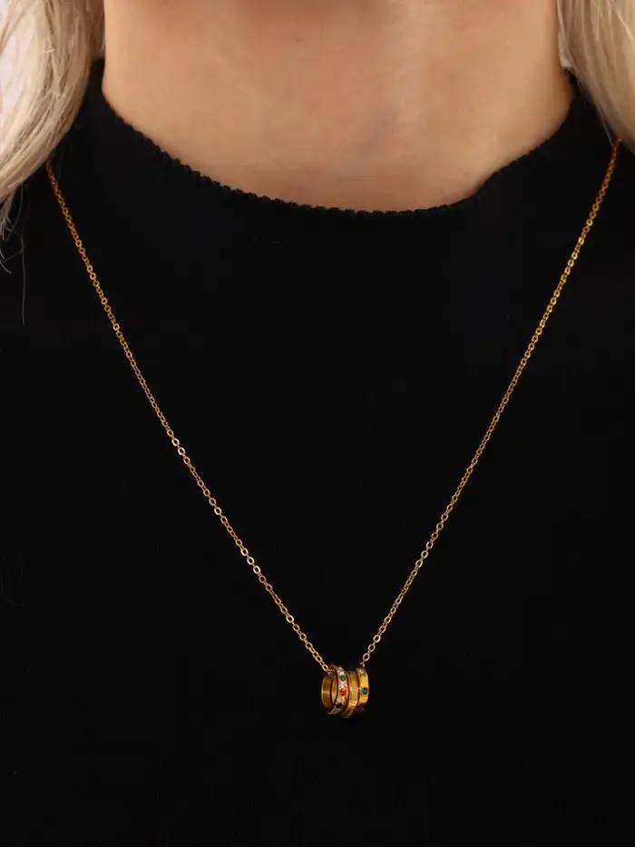 Pendentif Triple Rond en Acier Inoxydable Plaqué Or 18k pour Femme