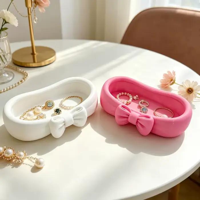 Plateau de rangement pour bijoux avec joli nœud décoratif, lisse, grande capacité, organisateur de voyage portable pour la vanité, les bijoux et les cosmétiques