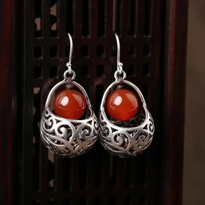 Boucles d'oreilles rondes creuses rouges de style ethnique, nouveau design Original, tempérament rét