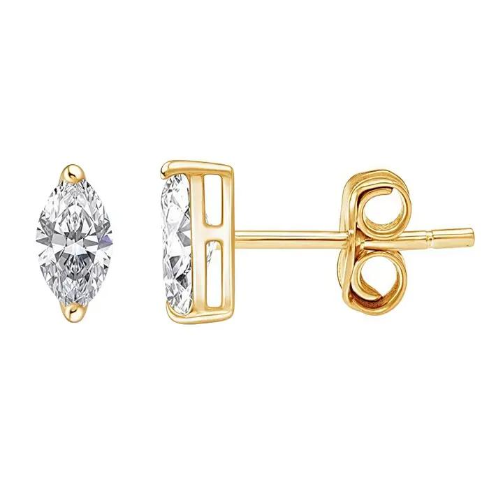 Une paire de boucles d'oreilles pour couple homme et femme en argent 925 avec moissanite marquise 1