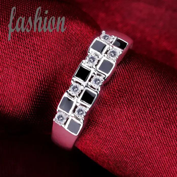 Bague plaquée argent avec cristal incrusté pour femme