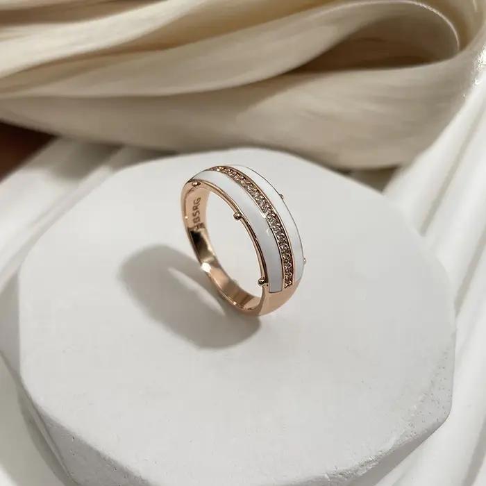 Bague en or rose 585 sertie de zircon naturel pour femmes, alliance de mariage élégante et durable pour occasions spéciales