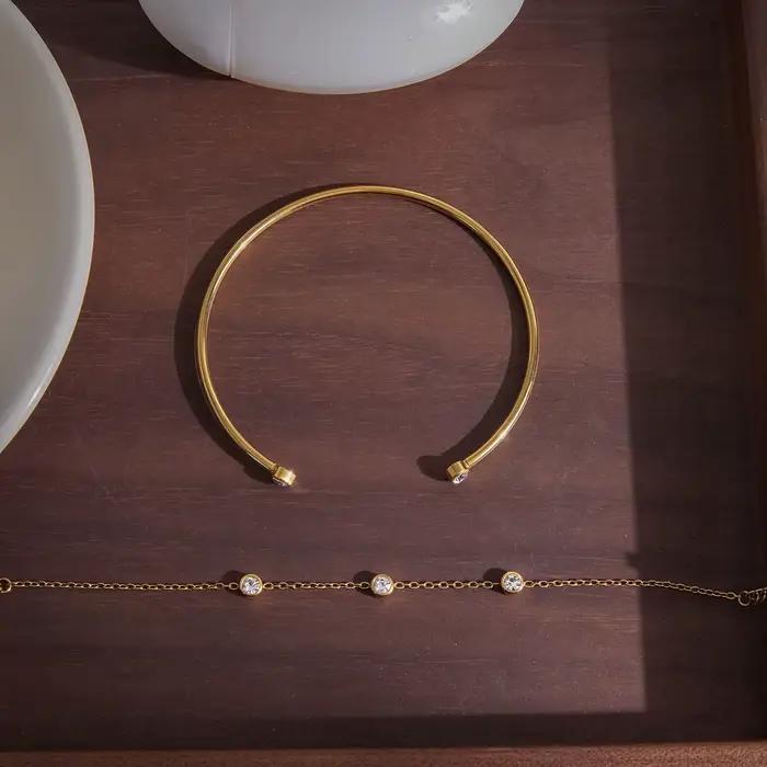 Zora 2 pièces/ensemble Bracelet chaîne en zircon Bracelet ouvert pour femmes Plaqué or 18 carats Bracelet en acier inoxydable Bracelet de mode Bijoux cadeau