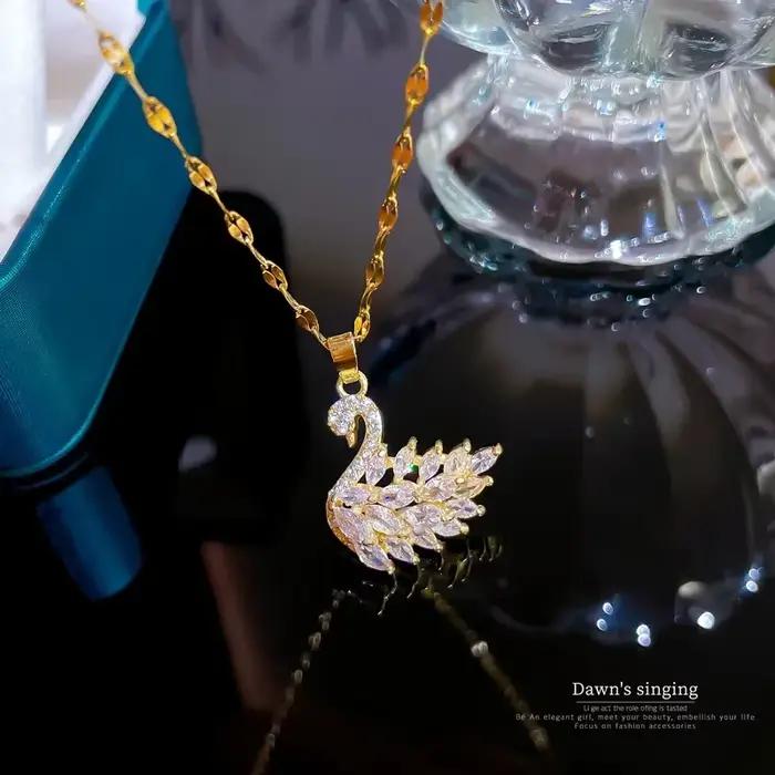 Collier avec pendentif cygne rose en cristal pour femmes, exquis, de luxe, couleur or, en acier inox
